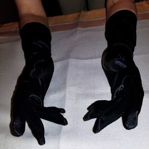 BLACK SATIN EVENING GLOVES SIZE 6 - 6 1/2 Made in Italy NWOT
